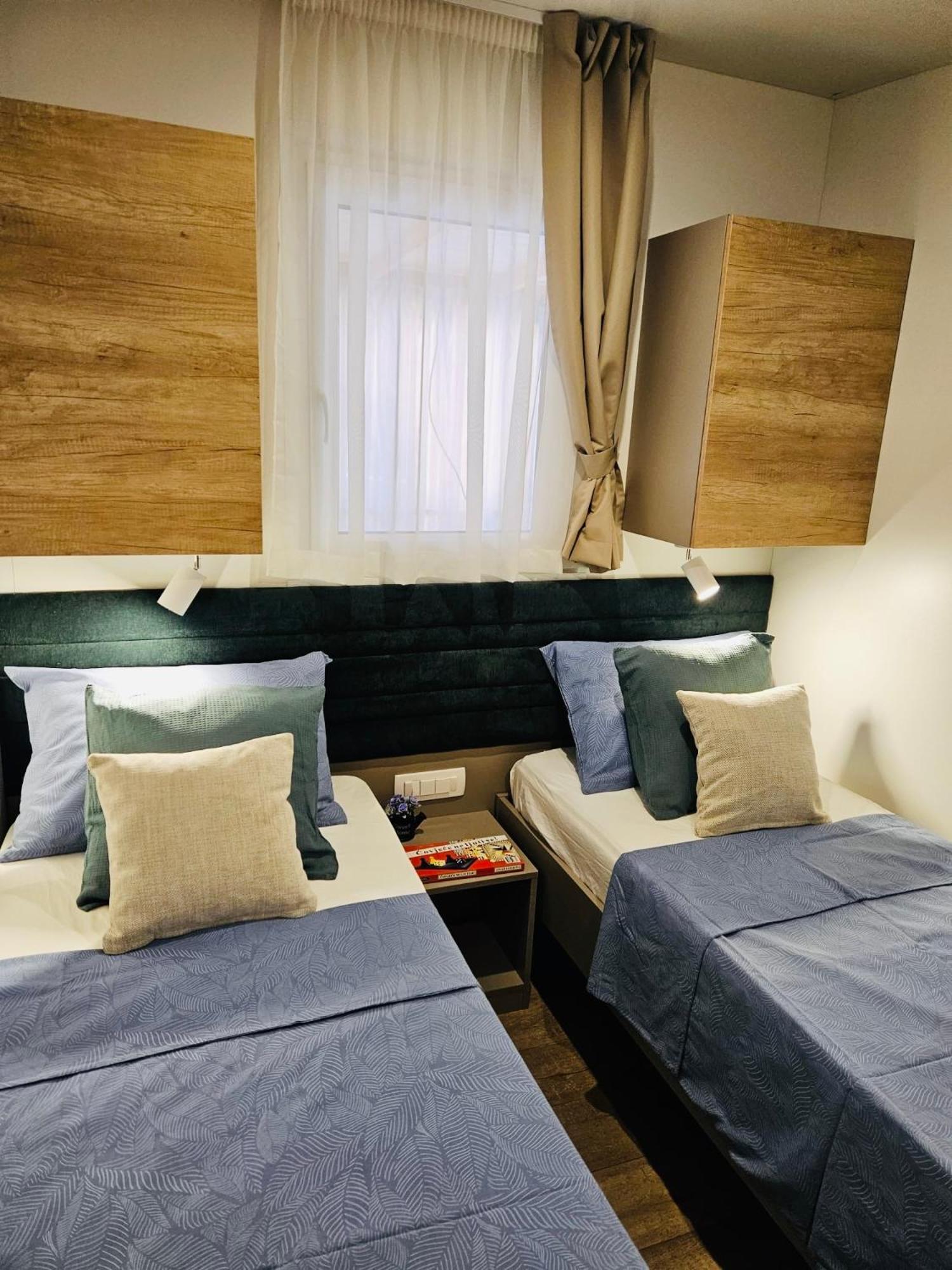 Mobile Home Peponi Del Mar, Brand New Biograd Na Moru Εξωτερικό φωτογραφία