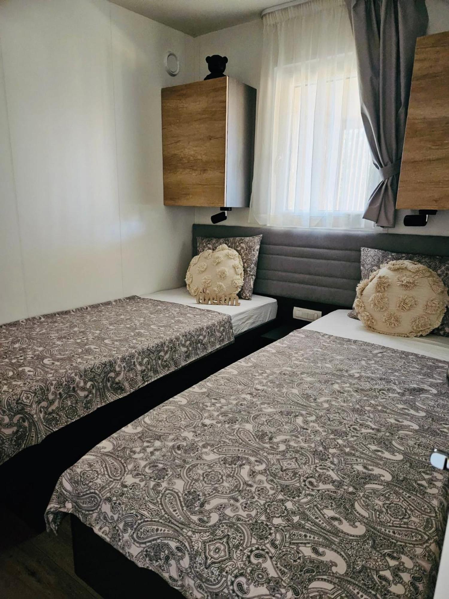 Mobile Home Peponi Del Mar, Brand New Biograd Na Moru Εξωτερικό φωτογραφία