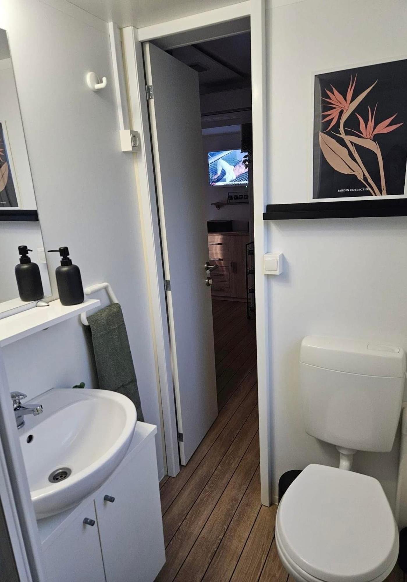 Mobile Home Peponi Del Mar, Brand New Biograd Na Moru Εξωτερικό φωτογραφία