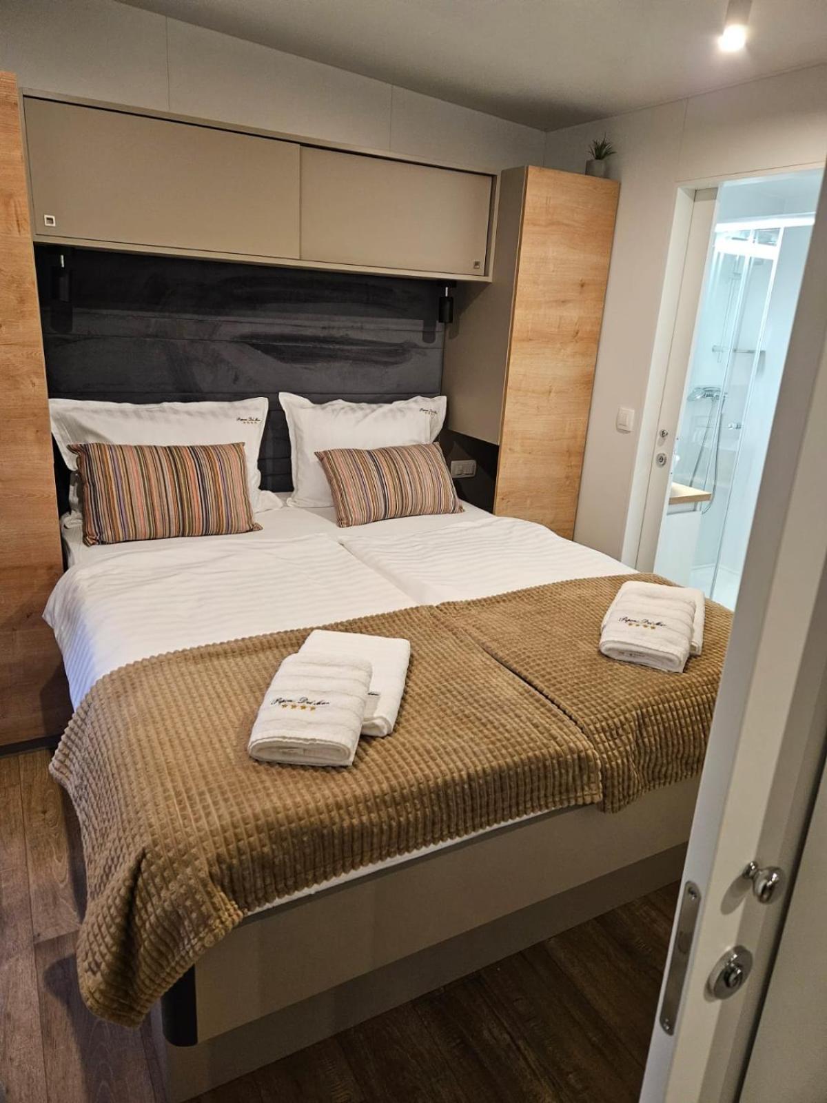 Mobile Home Peponi Del Mar, Brand New Biograd Na Moru Εξωτερικό φωτογραφία
